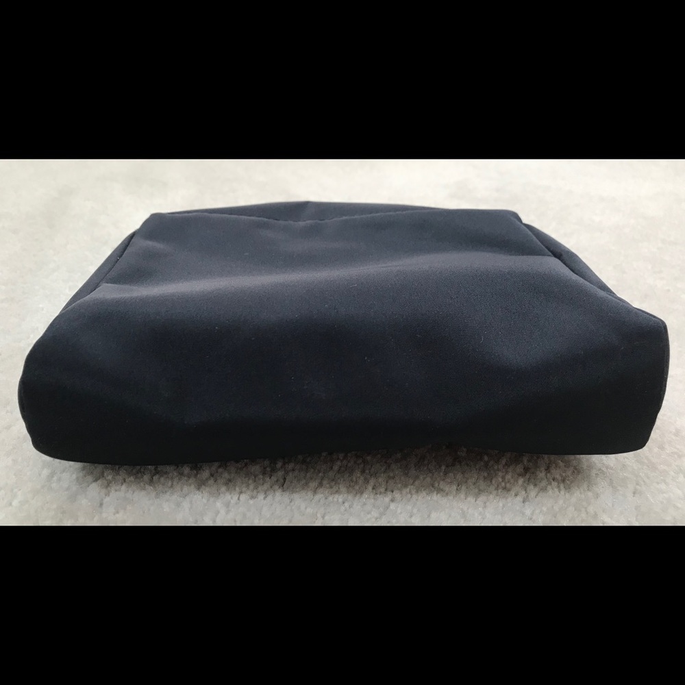 $8ea./2for$15 “First Class” Toiletry/Makeup Case - Picture 6 of 7
